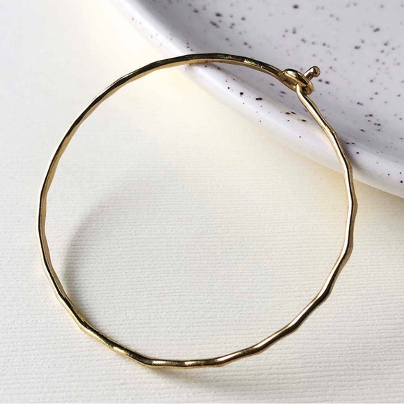 Bracelet - Interlocking Ripple in Gold - Picture 2 of 3